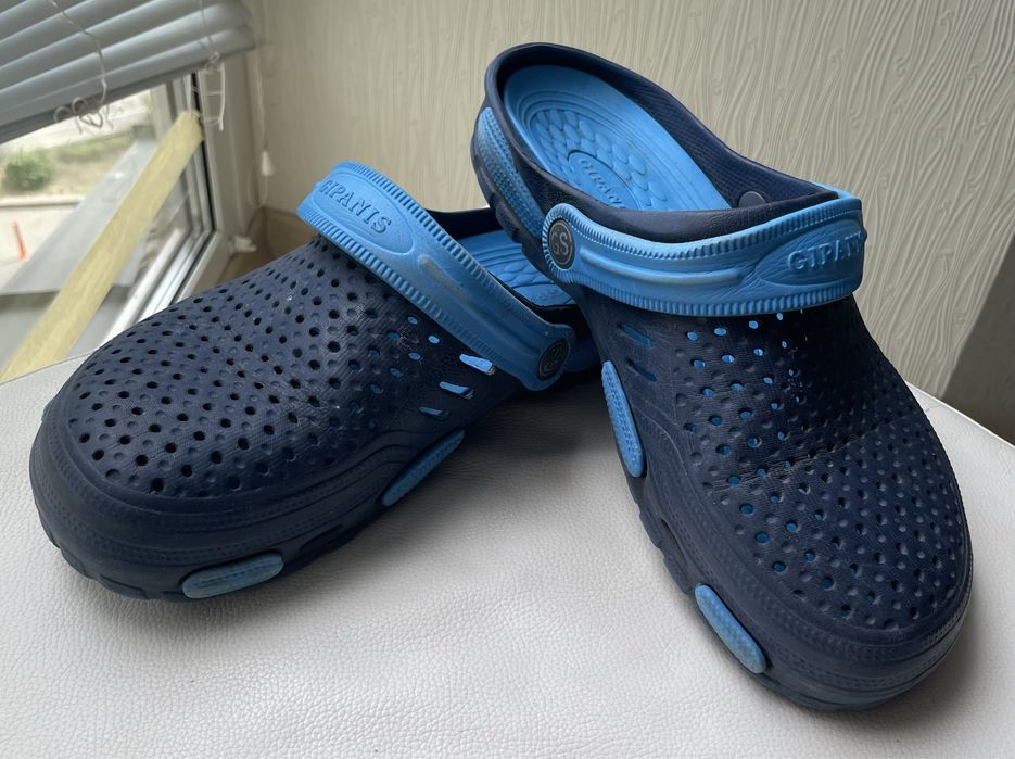 Сабо крокси Gipanic 40 розміру, синьо- блакитного кольору