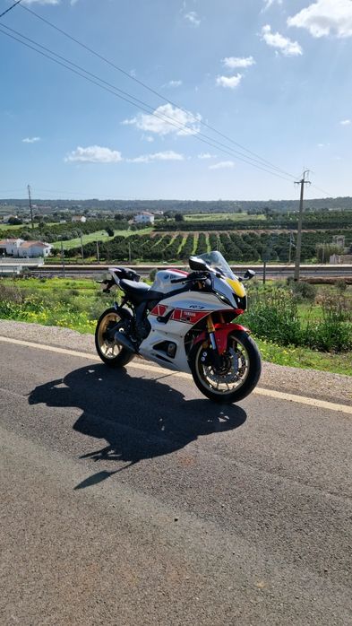 Yamaha r7 "Anniversary gp edition"