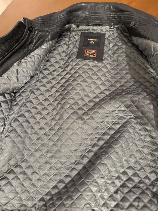 Куртка шкіряна жіноча, утеплена, бренду superdry