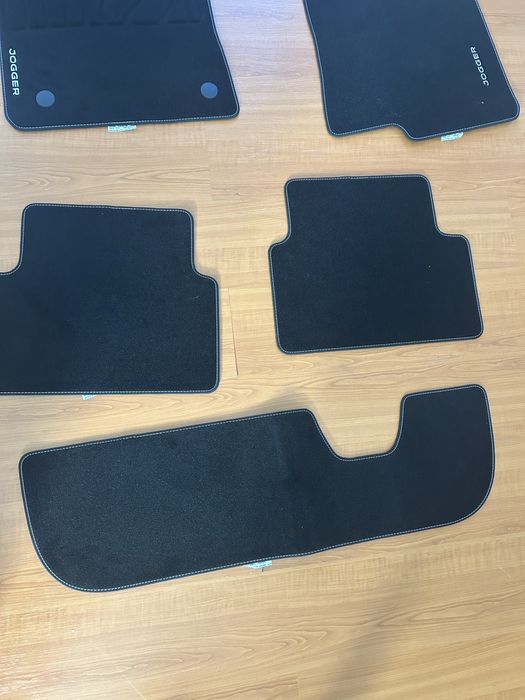 Conjunto de tapetes de tecido de Dacia Jogger
