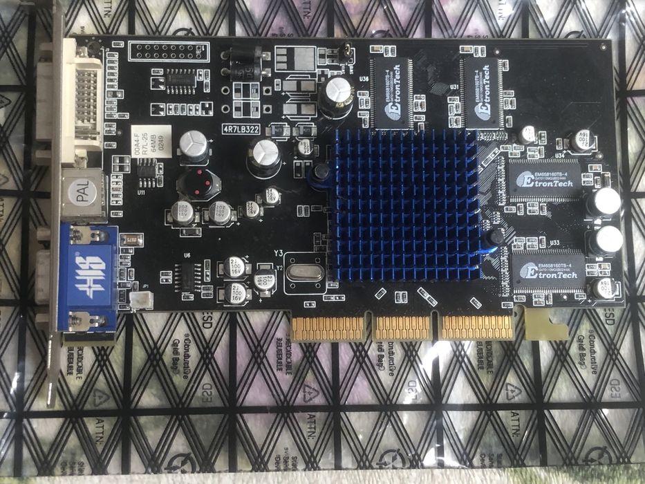 Karta Graficzna His Radeon 9000 64mb ddr 128 bit