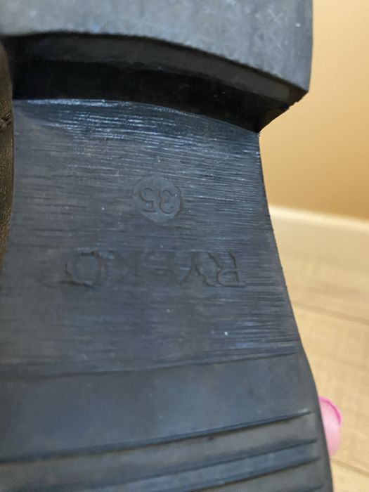 Buty Ryłko wiosna jesień rozmiar 35 botki do kostki skóra czarne