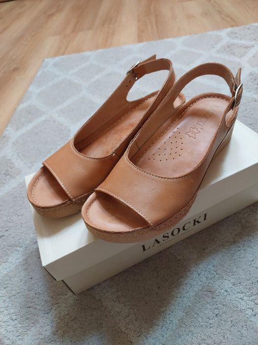Nowe sandały Lasocki rozmiar 36