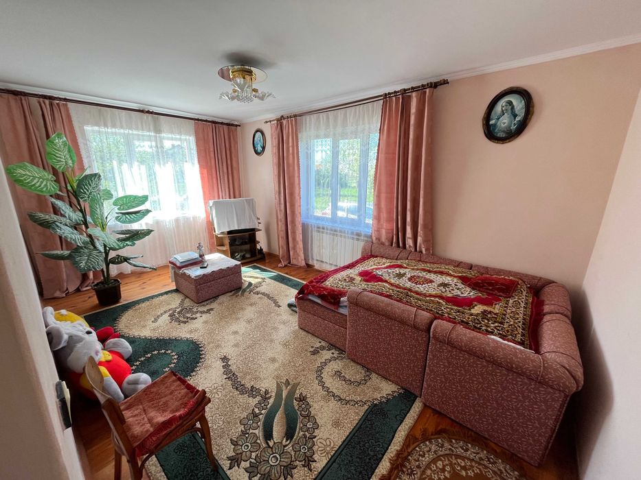 2 поверх. будинок з ділянкою на 689 кв. м. с. Наконечне Перше (Яворів)