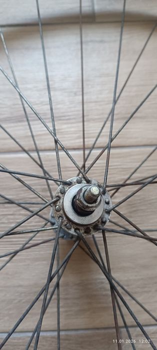 Колесо на велосипед  28 переднє з новою віською