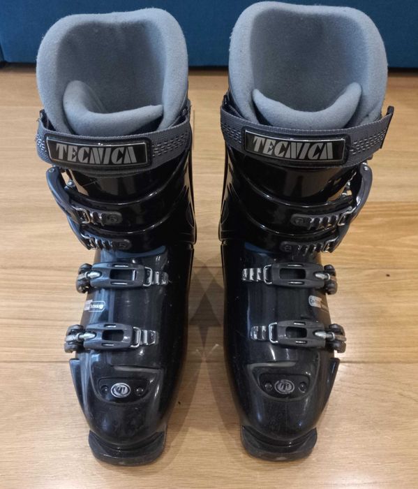Buty narciarskie damskie TECNICA rozmiar 26-26,5 używane
