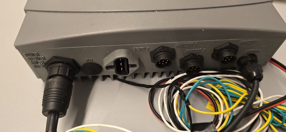 Raymarine RAY230E Marine VHF Radio