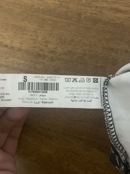 Crop-top “Mim” tamanho S preto e branco com padrao