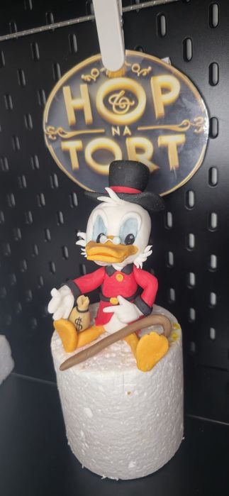 Sknerus z masy cukrowej dekoracja z masy cukrowej