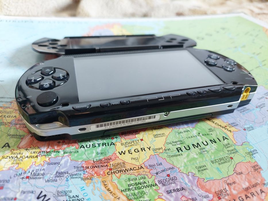 Konsola sony psp 1003 (1004) stan BDB 128mb Gra tekken