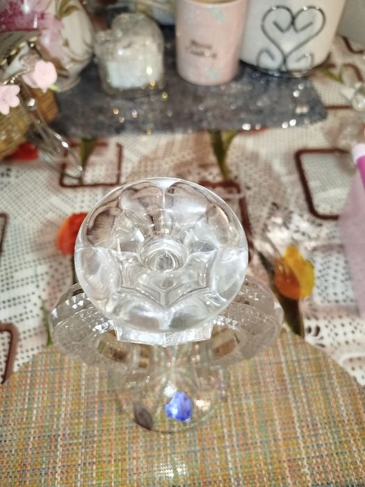 Продам хрустальный подсвечник