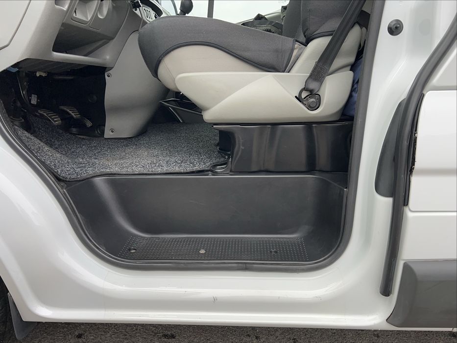 Продам Opel Vivaro 2,0 2013 рік.