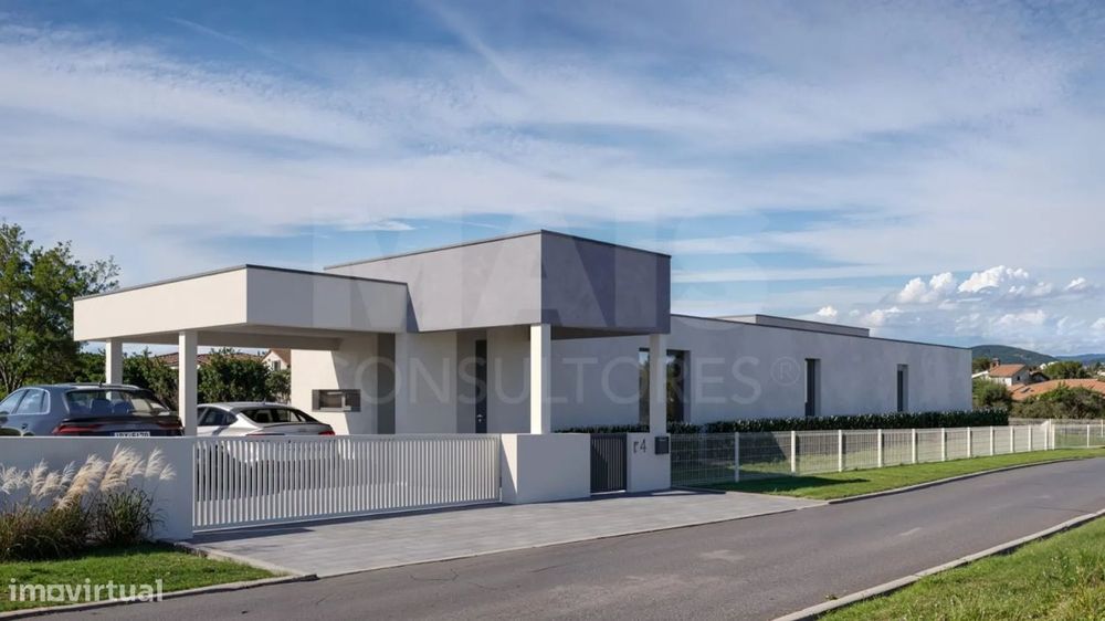 Terreno c/ Projecto Aprovado p/ Moradia T3 c/ 3 Suites, Parqueament...