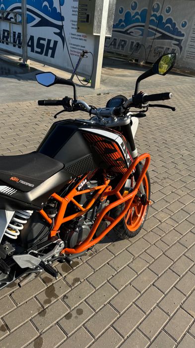 KTM DUKE 2015  .