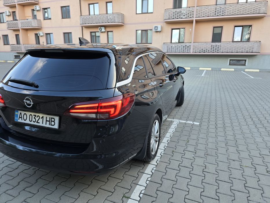 Продам Opel Astra K 2016