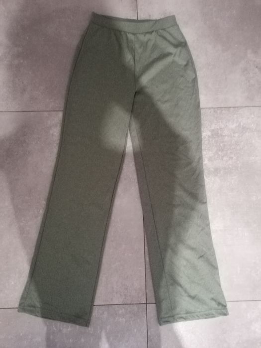 Spodnie z szerokimi nogawkami