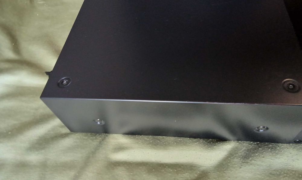 Продам  CD  проигрыватель Denon DCD 2700