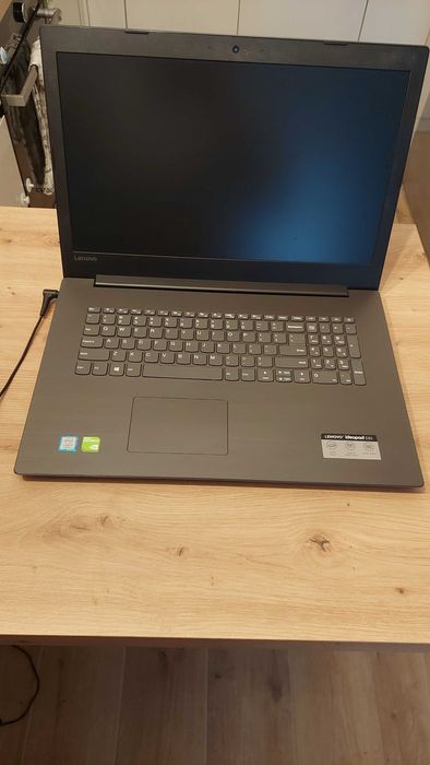Lenovo Ideapad 330 17,3" Intel® Core™ i7-8550U Win11