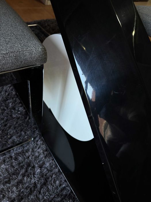 Mesa de Jantar Vidro + 6 Cadeiras + Tapete Moderno