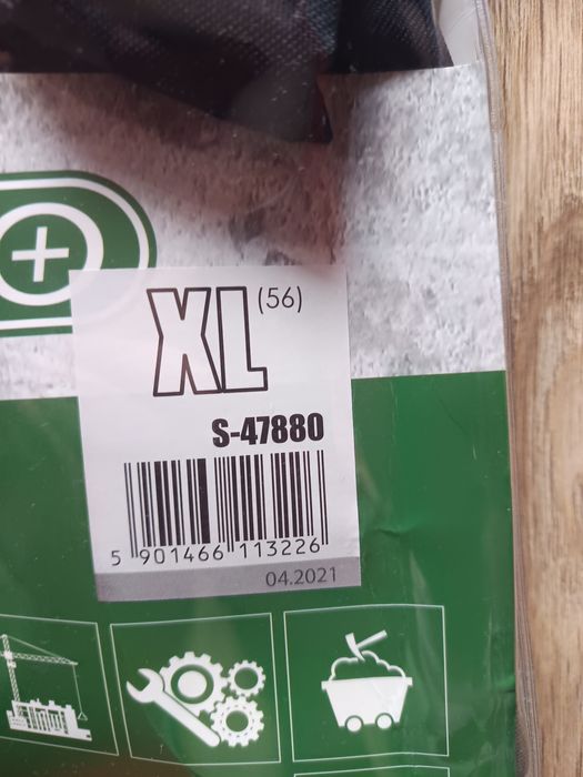 Komplet odzieży roboczej spodnie+bluza+buty