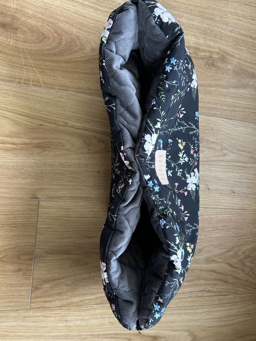 Mufka Beloff leśne kwiaty