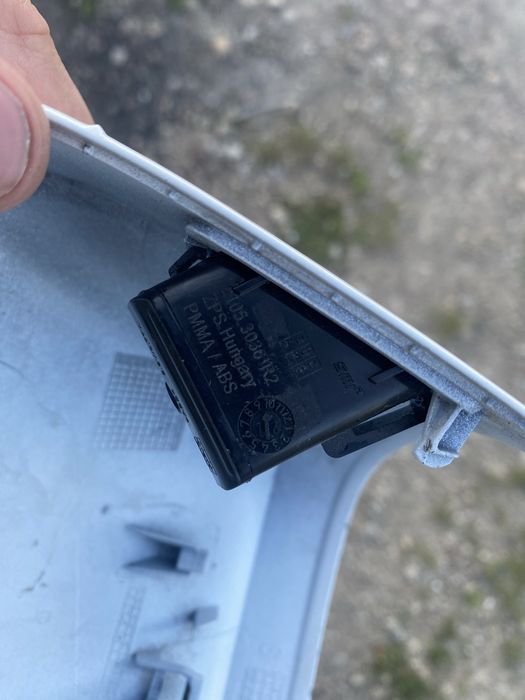 Кришка правого дзеркала audi a4 b9