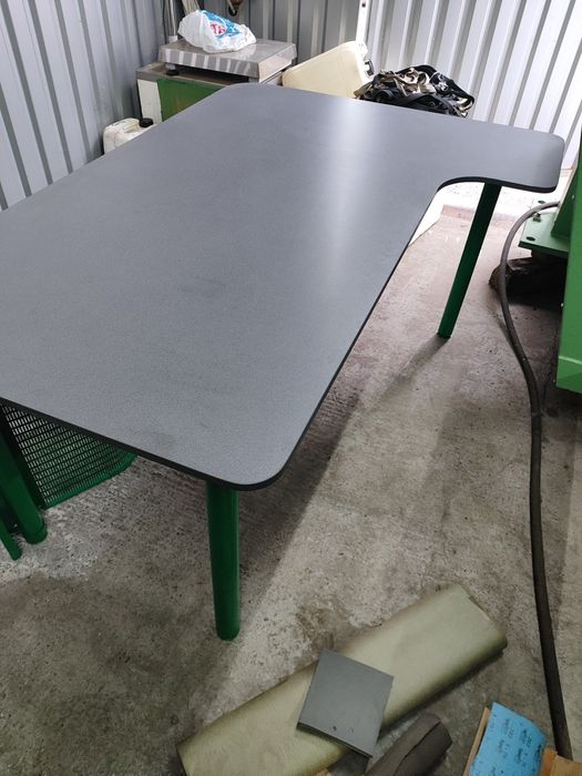 Стол офисный 1600х1150