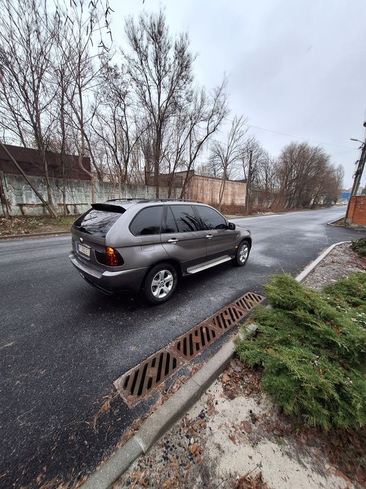 Продам BMW X5 E53