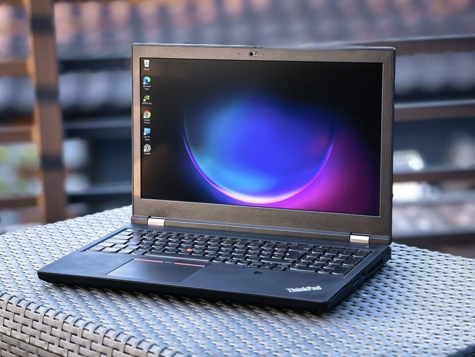 Ноутбук Lenovo ThinkPad P15 Gen 1 i9-10885H 32 ГБ 1 ТБ 15.6  FHD Win11