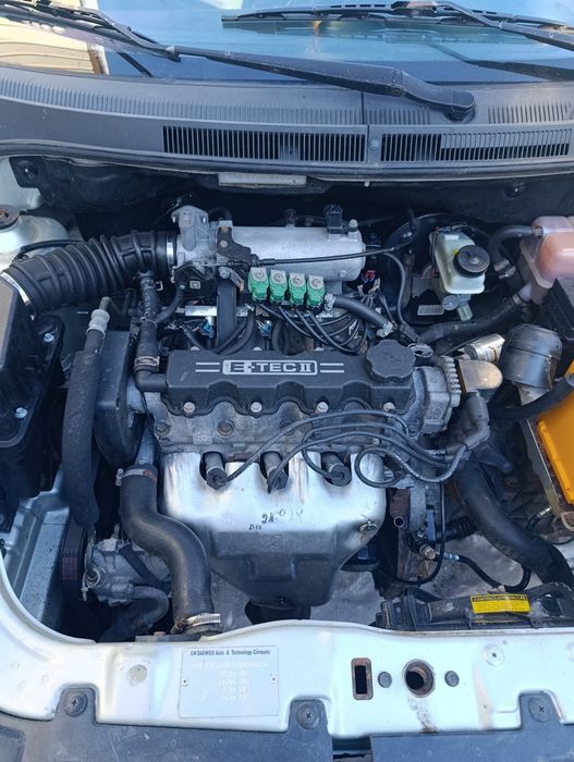 Шевроле авео 2008рік . Газ бензин.