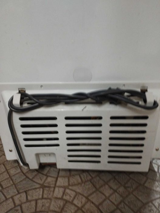 Frigorífico com congelador,como novo