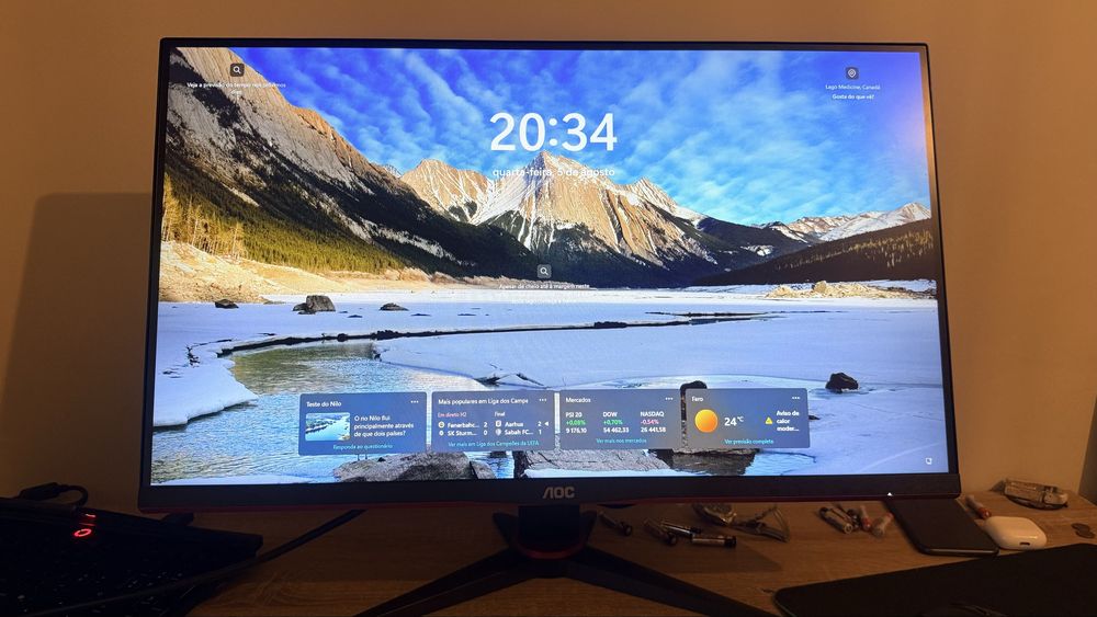 Monitor Gaming AOC AOC 27G2SPAE/BK, um modelo gaming de 27” IPS, Full HD, 165 Hz, 1 ms e FreeSync Premium