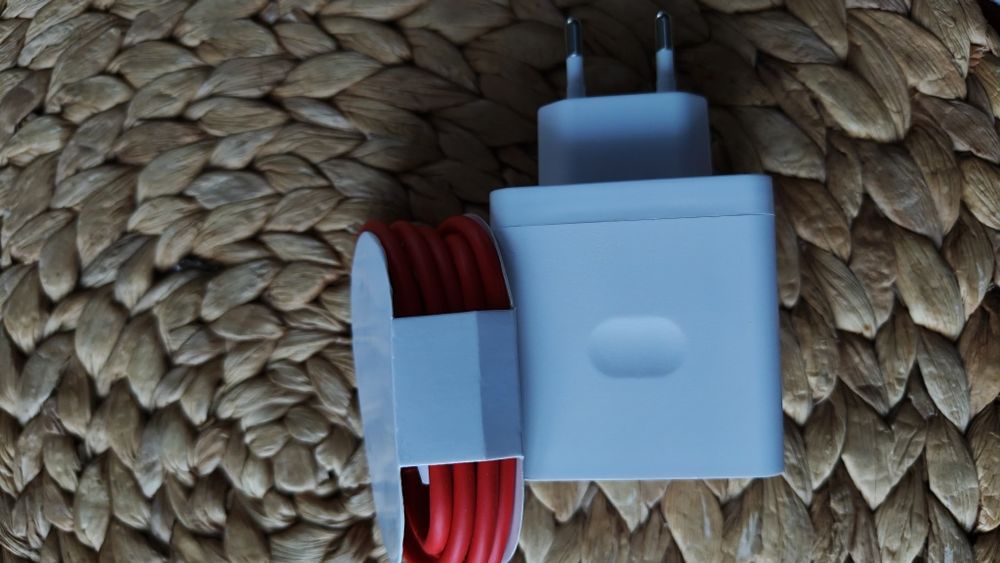 Ładowarka sieciowa supervooc