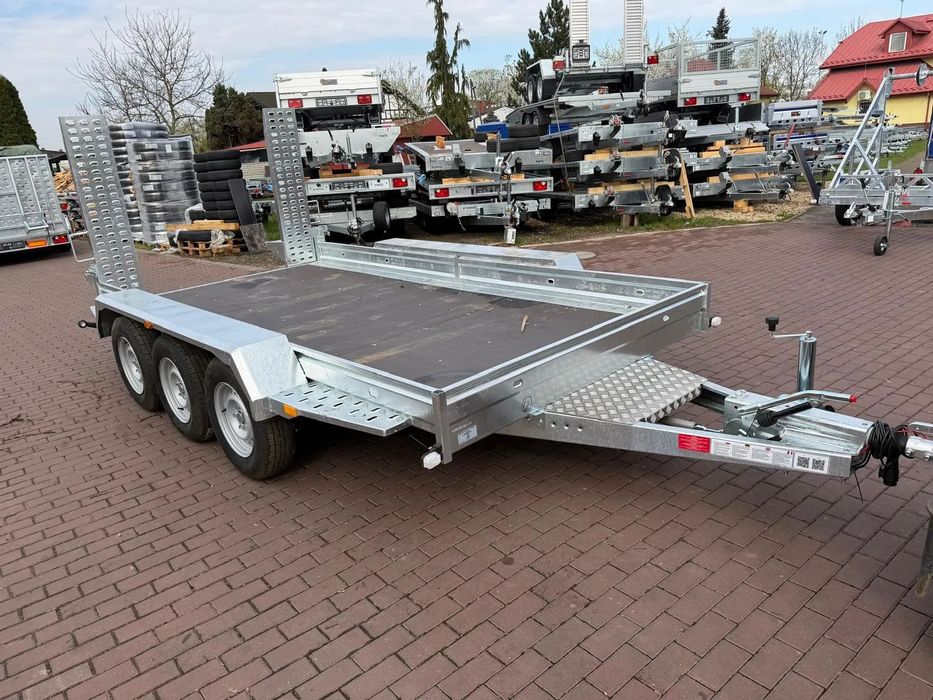 Niewiadów Przyczepa do przewozu sprzętu budowlanego Niewiadów K4035 Najazdy 406x195 cm 3 osie DMC 3500kg pod minikoparke walec dostawa pod dom  Nowa przyczepa Niewiadow 406x195 3 osie 3500kg minikoparka walec