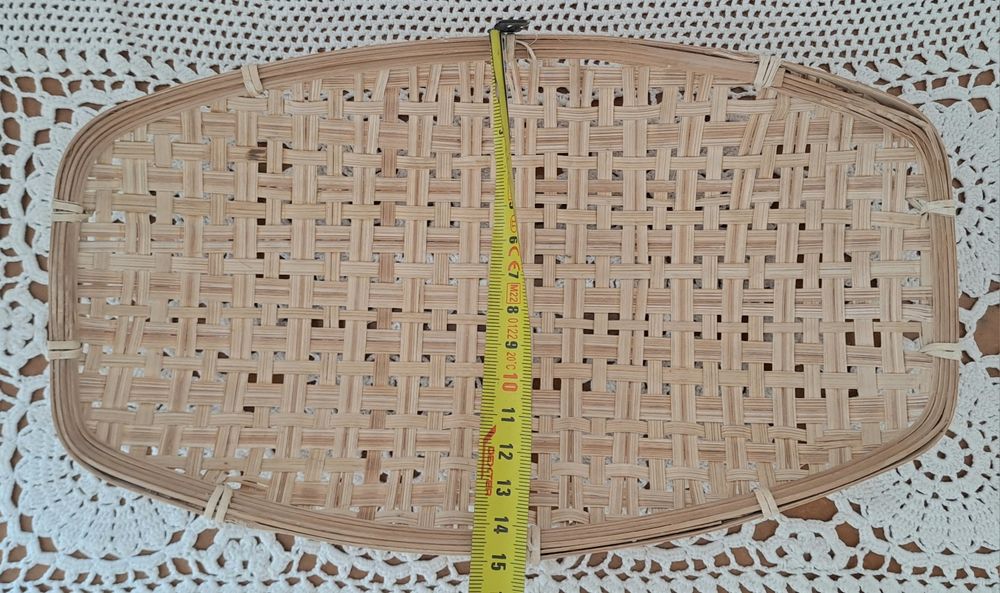 Cesta em bambu como nova