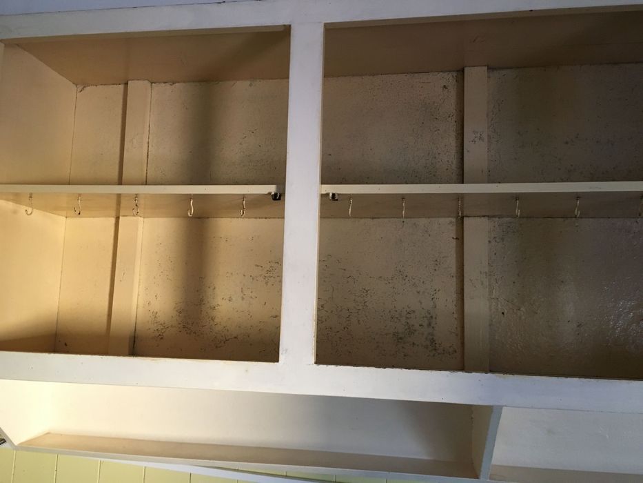 Armário  antigo cozinha