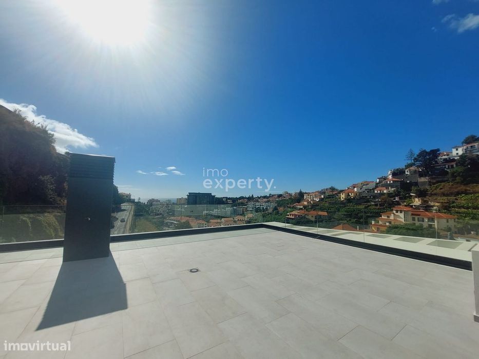 Penthouse Duplex T6 com Piscina no Funchal, Madeira