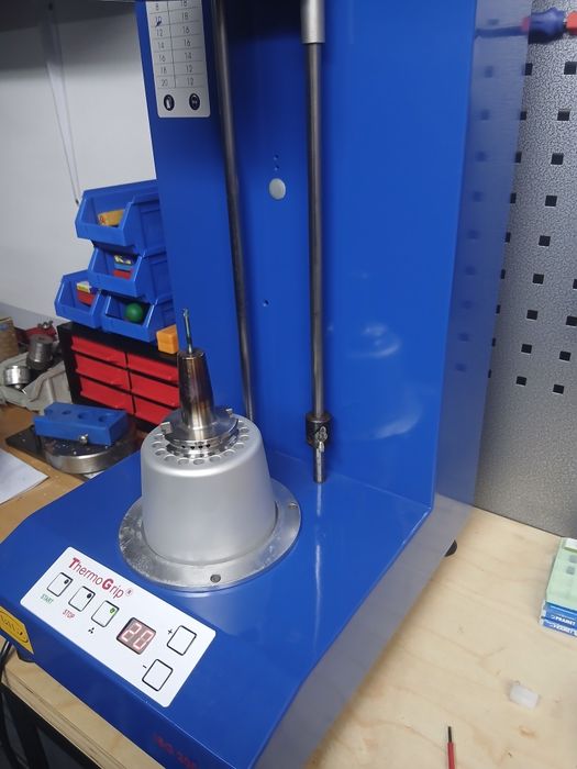 Maquina para cones térmicos