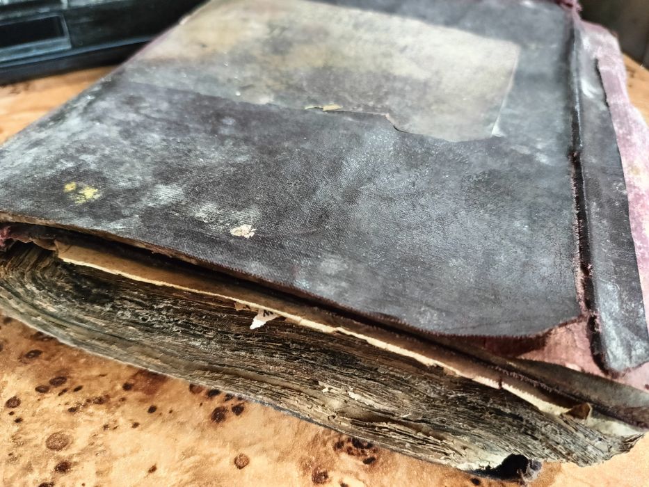 Старослов'янський Псалтирь , церковна книга XVII-XIX ст


---

Старов