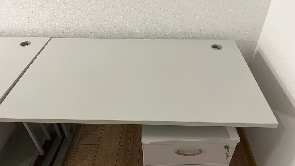 Biurka – używane, solidne | FV VAT