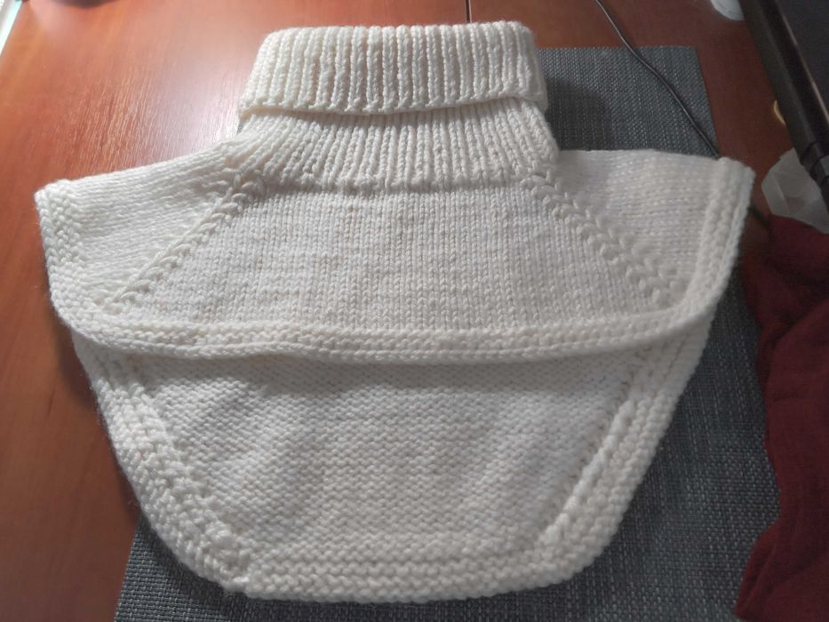 Продам жіночу манішку