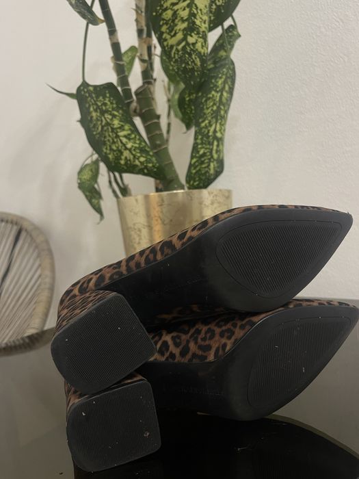 Ботільйони Stradivarius леопард ботинки