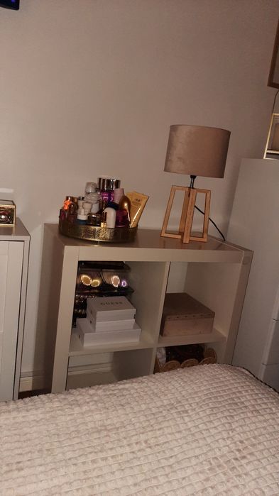 Estante de cubos ikea 77x77 cm alguma marquinha de uso