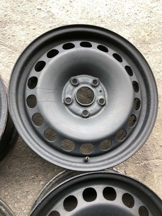 Диски сталеві 5*112 R16 (ET 42)Audi Golf Skoda