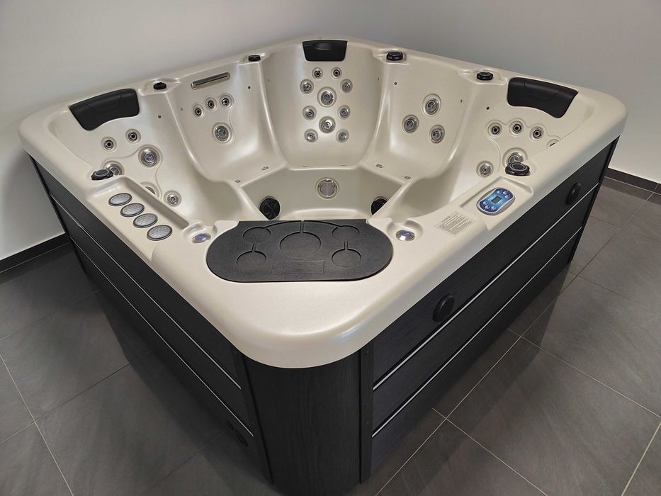 Jacuzzi Premium 5-osobowe – 2 leżanki, LED, Balboa, Dostawa GRATIS