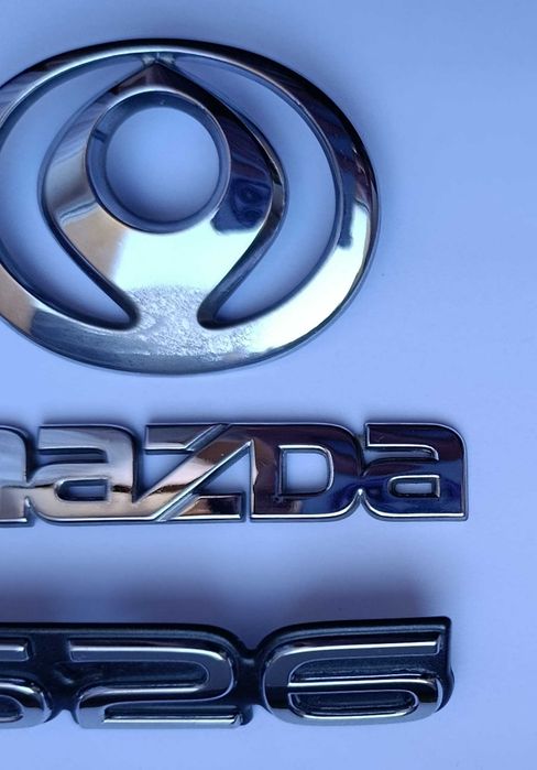 Napis emblemat Mazda 626 IV