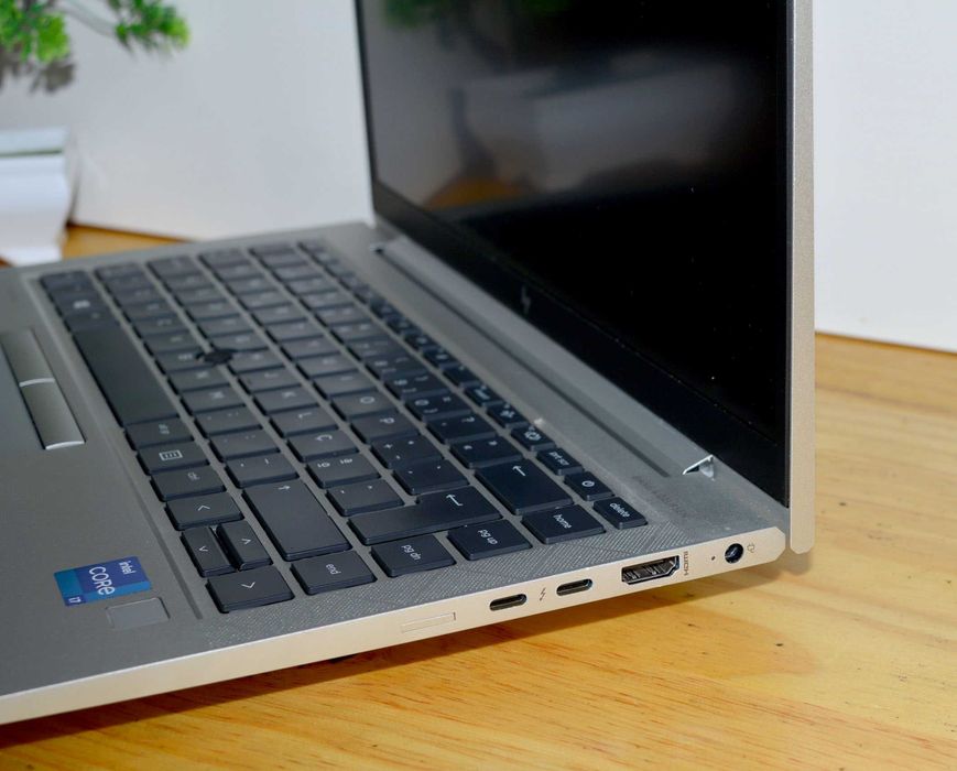NMC- Semi-Novo - HP Aluminium - i7 4.70Ghz - 40GB RAM - IA - 512GB