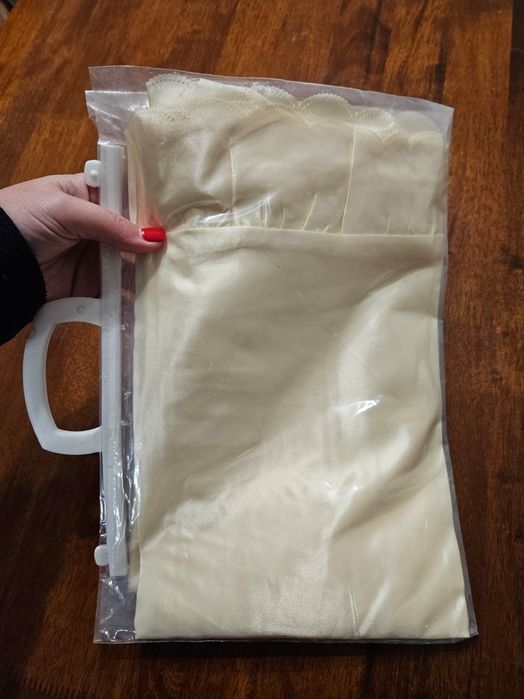 Conjunto toalhas camilha em cetim (bege) novas