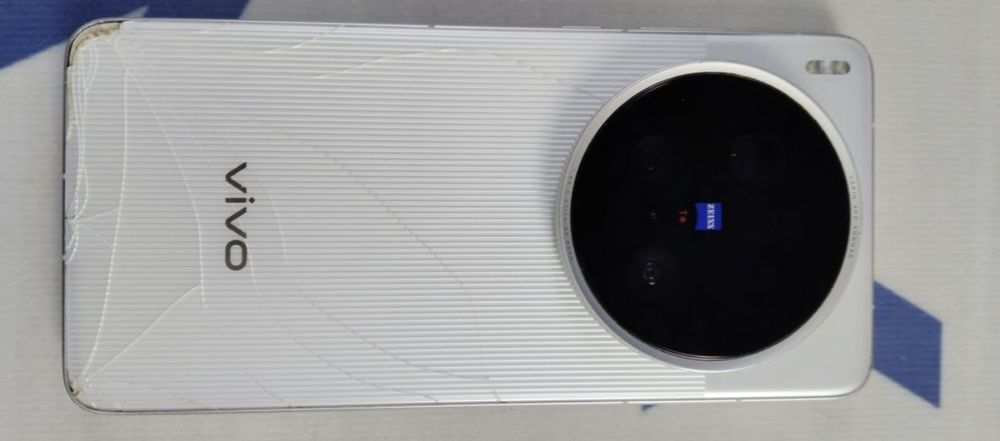 Bonesmashed | Vivo x200 ultra 256+12 gb