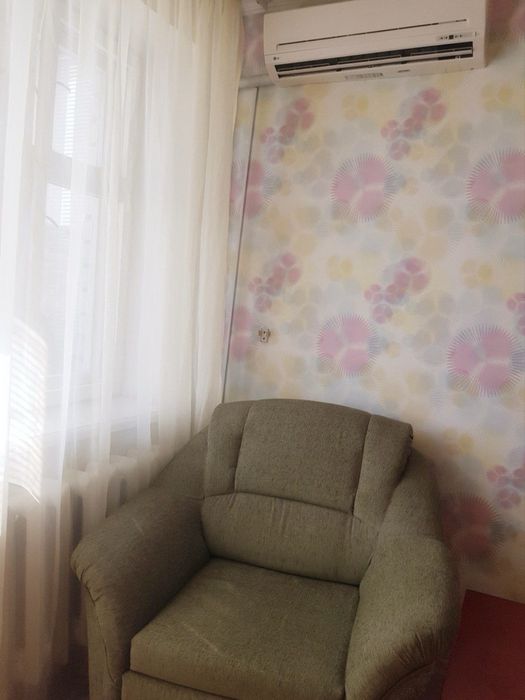 1 кім. Кв на  Героів Украіни ( Молодіжний, Сталінграда)